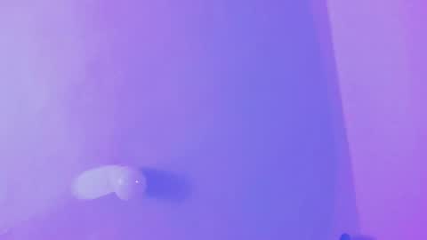 Emi  online show from February 21, 2025, 9:00 pm