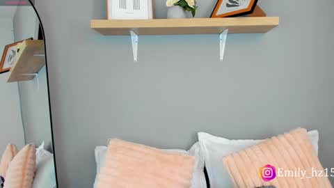 Snapshot of emily_haze chatting on December 4, 2024, 1:53 pm Emily online show from December 4, 2024, 1:53 pm