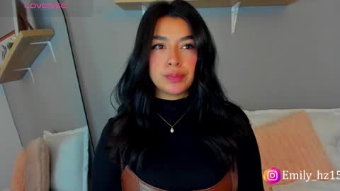 Snapshot of emily_haze chatting on February 7, 2025, 10:50 am Emily online show from February 7, 2025, 10:50 am