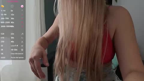 Emily online show from November 17, 2025, 10:10 am