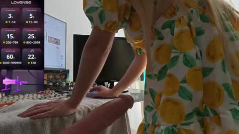 Snapshot of emily_jayreal chatting on May 21, 2026, 10:00 am Emily online show from May 21, 2026, 10:00 am