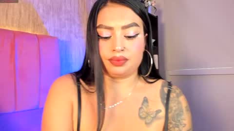 Snapshot of emily_klarence chatting on May 28, 2026, 7:33 pm Emily online show from May 28, 2026, 7:33 pm