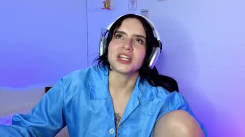 Snapshot of emily_lindey_ chatting on February 15, 2026, 7:51 am Emily Lindey online show from February 15, 2026, 7:51 am