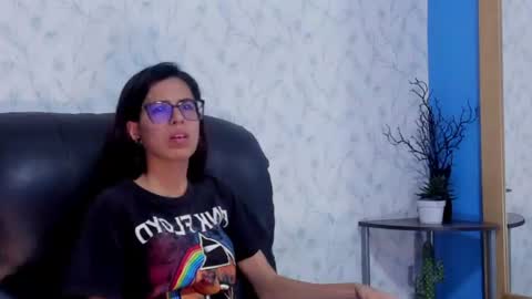 Snapshot of emily_loperaa chatting on July 8, 2026, 3:38 pm Emily online show from July 8, 2026, 3:38 pm