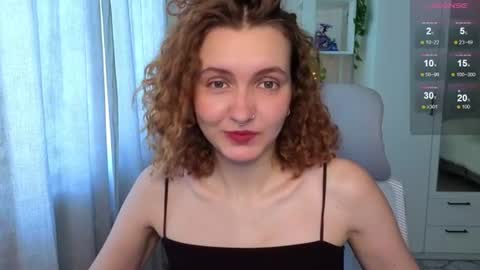 Snapshot of emily_lune chatting on June 23, 2026, 2:20 am Emily online show from June 23, 2026, 2:20 am