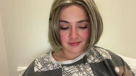 Snapshot of emily_morning_dew chatting on May 4, 2026, 6:04 pm emily_morning_dew online show from May 4, 2026, 6:04 pm