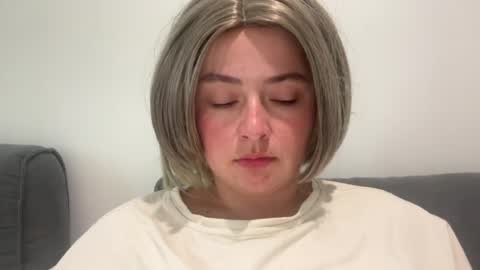 Snapshot of emily_morning_dew chatting on July 15, 2026, 5:18 pm emily_morning_dew online show from July 15, 2026, 5:18 pm