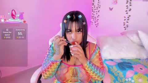 Snapshot of emily_restrepoo chatting on September 16, 2025, 5:30 am Emily online show from September 16, 2025, 5:30 am