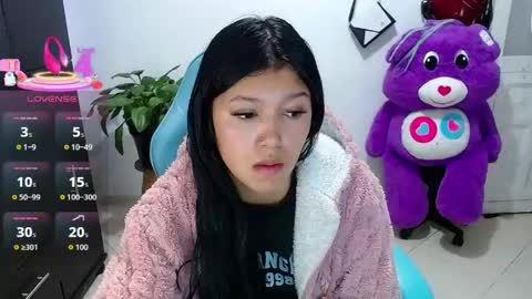       online show from April 17, 2026, 11:24 am