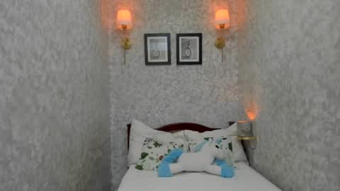 emily_rosue_ online show from June 24, 2026, 2:54 am