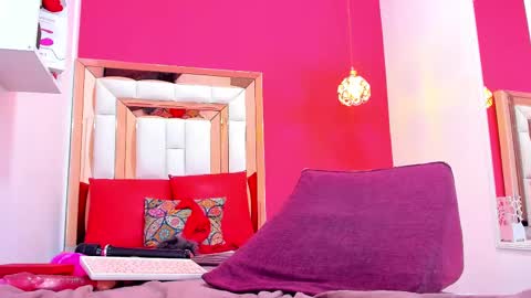 Emily online show from February 28, 2025, 2:20 pm