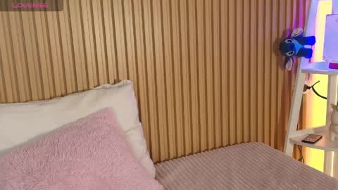 Snapshot of emily_sweett12 chatting on June 1, 2026, 12:07 pm Emily online show from June 1, 2026, 12:07 pm