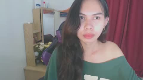 emily_xo143 online show from March 5, 2026, 6:31 am