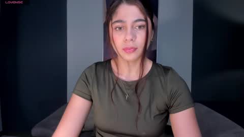 Snapshot of emilyarmstrong chatting on December 5, 2024, 12:22 pm Emily Armstrong online show from December 5, 2024, 12:22 pm