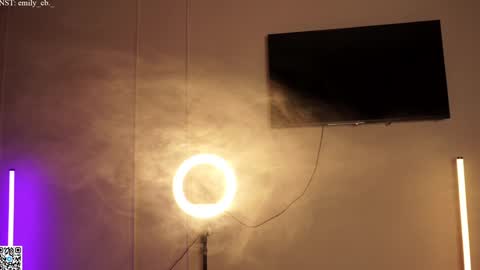 emilybatee online show from December 12, 2024, 5:48 pm