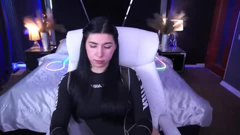 Emy online show from October 24, 2025, 7:16 am