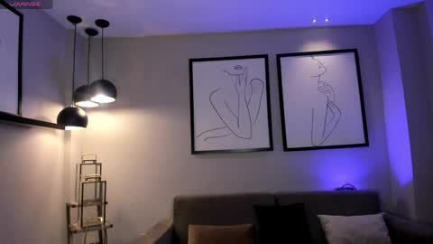 Emily Carter online show from April 10, 2026, 11:15 am