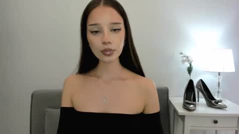 Snapshot of emilycharming chatting on September 30, 2025, 8:14 pm EmilyCharming online show from September 30, 2025, 8:14 pm