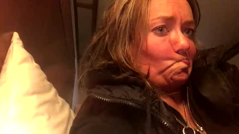 Snapshot of emilyclear chatting on April 30, 2026, 8:42 am emilyclear online show from April 30, 2026, 8:42 am