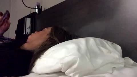 Snapshot of emilyclear chatting on May 10, 2026, 7:57 am emilyclear online show from May 10, 2026, 7:57 am