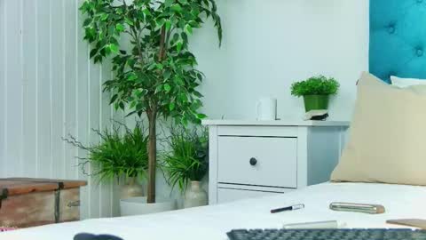 Emily online show from February 5, 2026, 8:02 pm