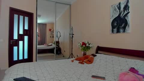 Snapshot of emilycruz4u chatting on February 20, 2026, 9:21 am emilycruz4u online show from February 20, 2026, 9:21 am