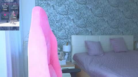 Snapshot of emilydancee chatting on January 28, 2025, 3:04 am emilydancee online show from January 28, 2025, 3:04 am