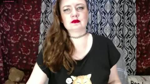 Snapshot of emilydoth chatting on December 25, 2024, 7:24 am EmilyDoth online show from December 25, 2024, 7:24 am