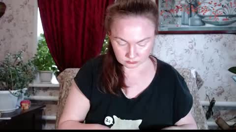 Snapshot of emilydoth chatting on May 5, 2026, 7:16 am EmilyDoth online show from May 5, 2026, 7:16 am