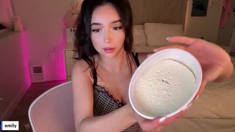 Snapshot of emilyfawn chatting on September 9, 2025, 3:06 am emilyfawn online show from September 9, 2025, 3:06 am