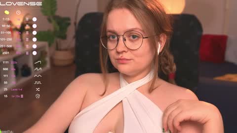 Emily  online show from December 29, 2024, 3:13 pm