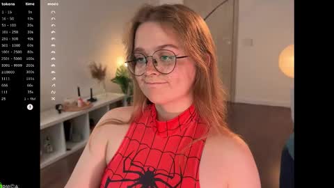 Emily  online show from October 31, 2025, 1:23 pm