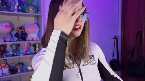 VALEEEN online show from September 16, 2025, 5:03 pm