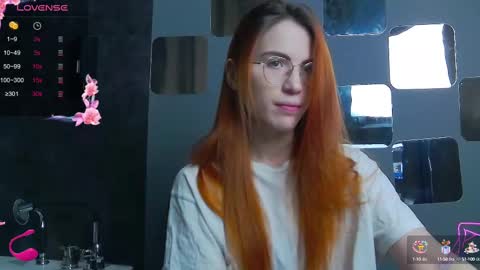Snapshot of emilykents chatting on February 13, 2025, 1:40 am EmilyKents online show from February 13, 2025, 1:40 am