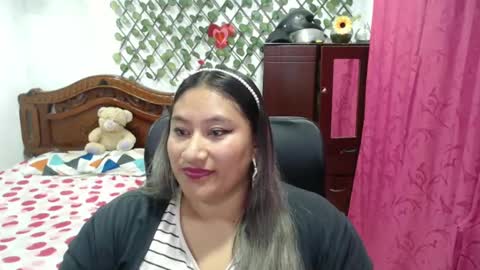 Emily Cortez online show from December 31, 2024, 12:54 am