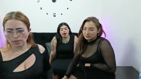 Snapshot of emilyriskhot chatting on February 6, 2026, 12:48 am emily friends online show from February 6, 2026, 12:48 am