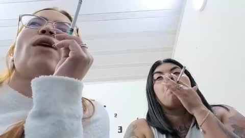 Snapshot of emilyriskhot chatting on February 17, 2026, 12:29 am emily friends online show from February 17, 2026, 12:29 am