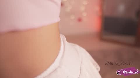 Snapshot of emilys_scott chatting on January 10, 2026, 2:19 pm Emy online show from January 10, 2026, 2:19 pm