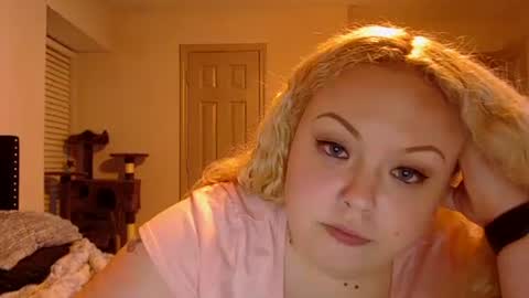 Emily Bankz online show from September 28, 2025, 8:31 am