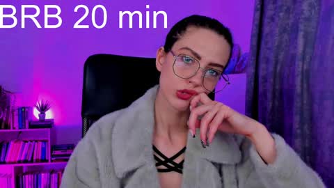 Snapshot of emilywiled chatting on February 14, 2025, 11:31 am Emily online show from February 14, 2025, 11:31 am