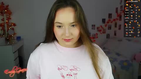 Snapshot of emilyxgrasez chatting on October 27, 2025, 6:23 pm Emily online show from October 27, 2025, 6:23 pm