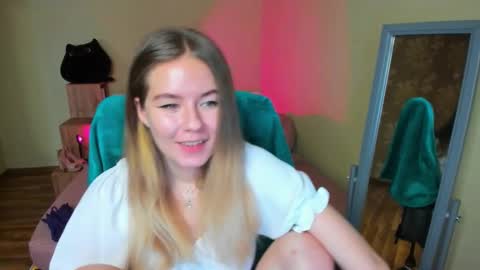 Snapshot of emilyy____ chatting on January 31, 2025, 9:48 am Emily online show from January 31, 2025, 9:48 am