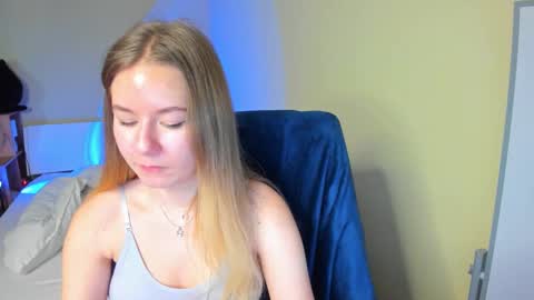 Snapshot of emilyy____ chatting on February 9, 2025, 10:31 am Emily online show from February 9, 2025, 10:31 am