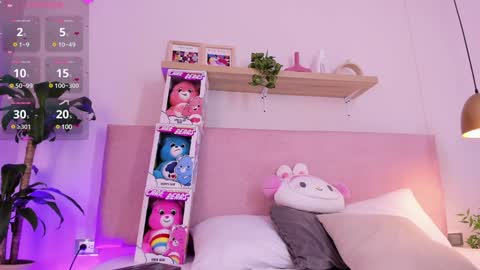 Snapshot of emilyy_bank chatting on December 20, 2024, 3:03 am Emily Bank online show from December 20, 2024, 3:03 am