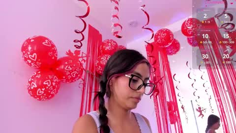 Snapshot of emilyy_bank chatting on February 17, 2025, 10:58 pm Emily Bank online show from February 17, 2025, 10:58 pm