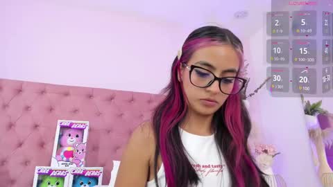 Snapshot of emilyy_bank chatting on February 26, 2025, 9:27 pm Emily Bank online show from February 26, 2025, 9:27 pm