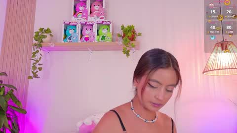 Snapshot of emilyy_bank chatting on April 29, 2026, 8:15 pm Emily Bank online show from April 29, 2026, 8:15 pm