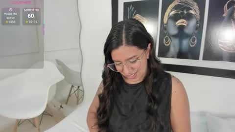 Snapshot of emilyy_cooperr chatting on September 9, 2025, 12:05 pm emilyy_cooperr online show from September 9, 2025, 12:05 pm