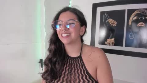 Snapshot of emilyy_cooperr chatting on September 22, 2025, 1:02 pm emilyy_cooperr online show from September 22, 2025, 1:02 pm