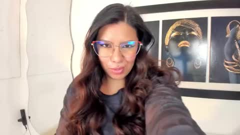 Snapshot of emilyy_cooperr chatting on November 18, 2025, 12:09 pm emilyy_cooperr online show from November 18, 2025, 12:09 pm